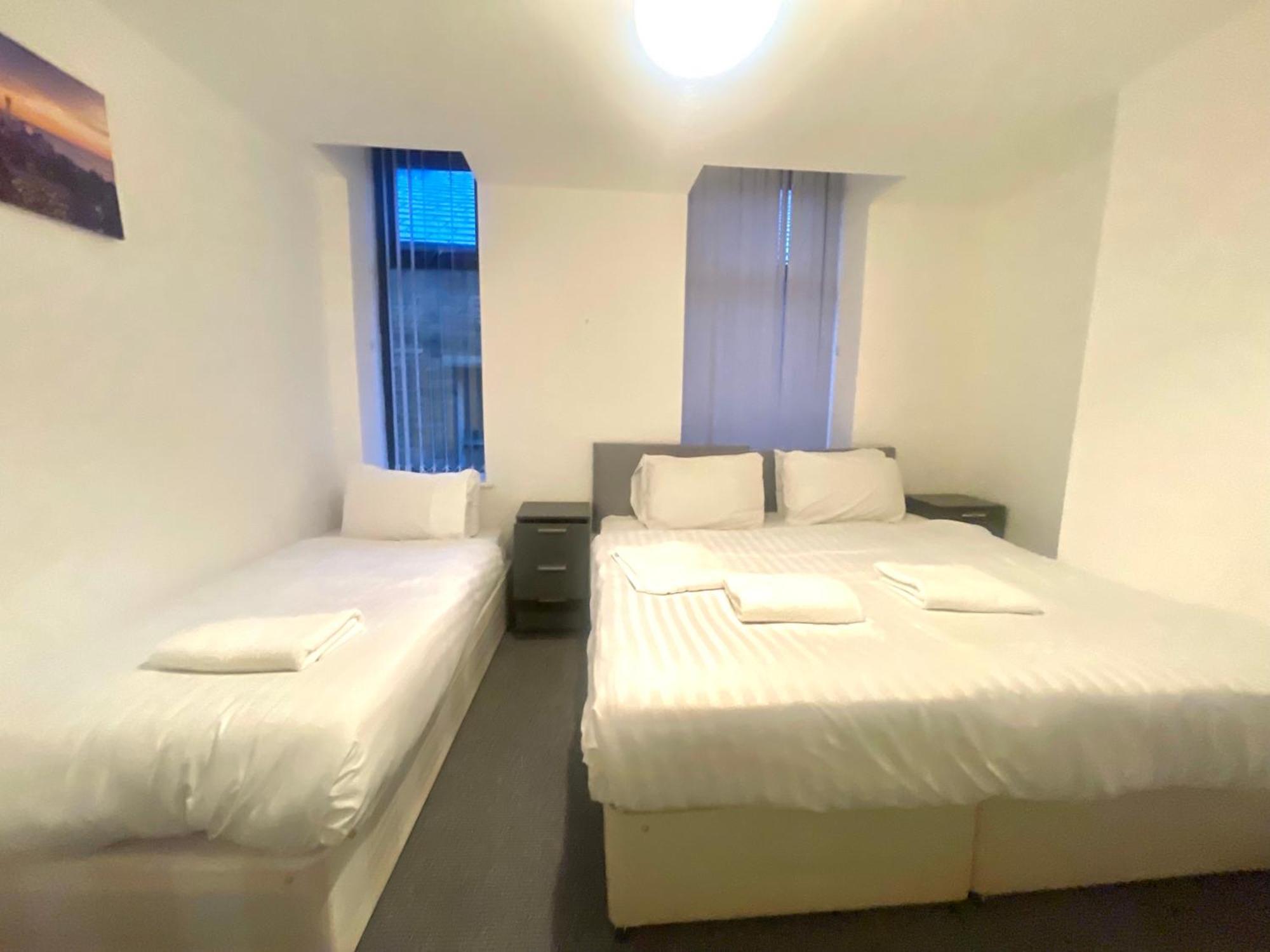 Amhc City Apartments Bradford City Centre One & Two Bedroom Apartments, 24 Hours Express Self Check In, Long Stay Contractors Welcome, Paid Parking Available Nearby Eksteriør billede
