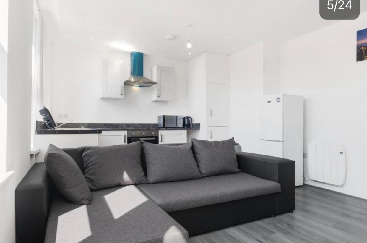Amhc City Apartments Bradford City Centre One & Two Bedroom Apartments, 24 Hours Express Self Check In, Long Stay Contractors Welcome, Paid Parking Available Nearby Eksteriør billede