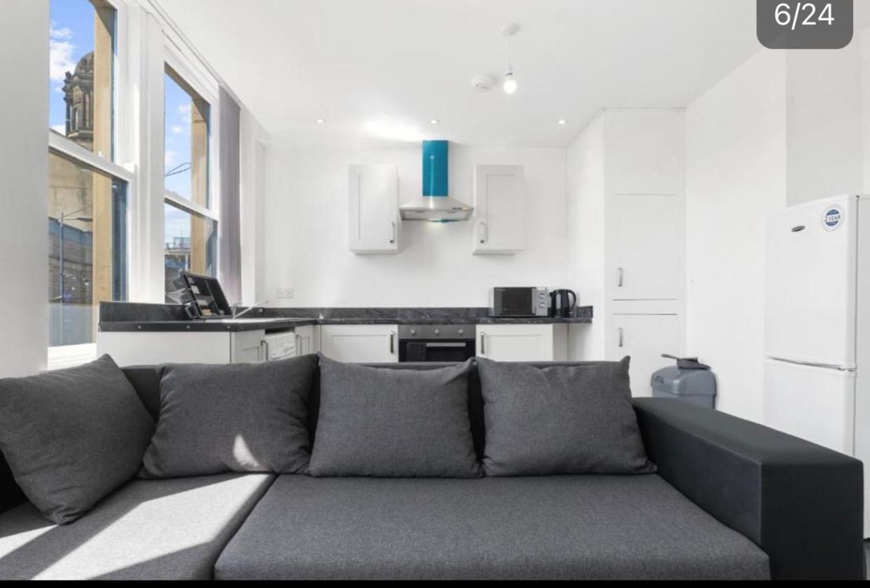 Amhc City Apartments Bradford City Centre One & Two Bedroom Apartments, 24 Hours Express Self Check In, Long Stay Contractors Welcome, Paid Parking Available Nearby Eksteriør billede