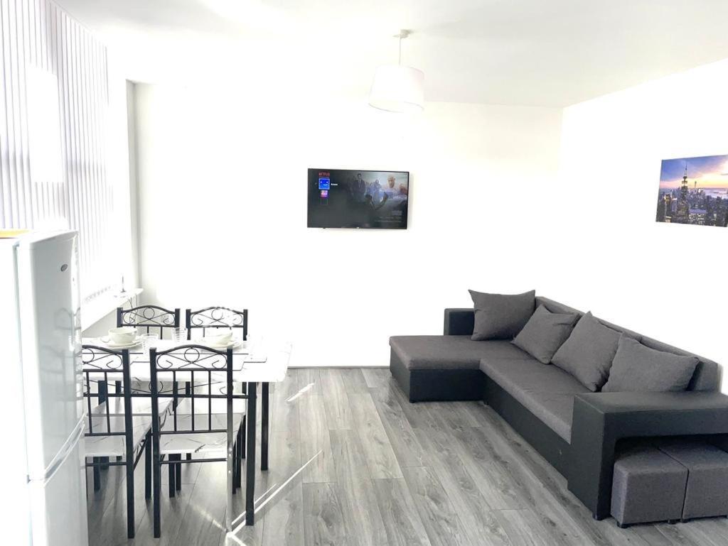 Amhc City Apartments Bradford City Centre One & Two Bedroom Apartments, 24 Hours Express Self Check In, Long Stay Contractors Welcome, Paid Parking Available Nearby Eksteriør billede